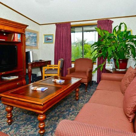 M Star Hotel Covington Екстер'єр фото