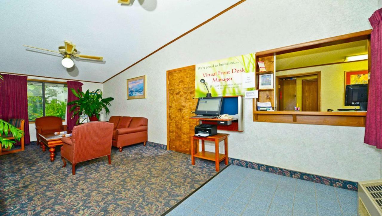 M Star Hotel Covington Екстер'єр фото